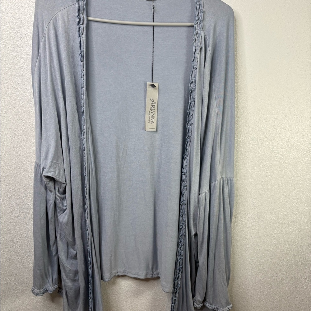 Arianna’s By Howard’s Open Front Ruffled Hem Light Weight - Picture 8 of 8